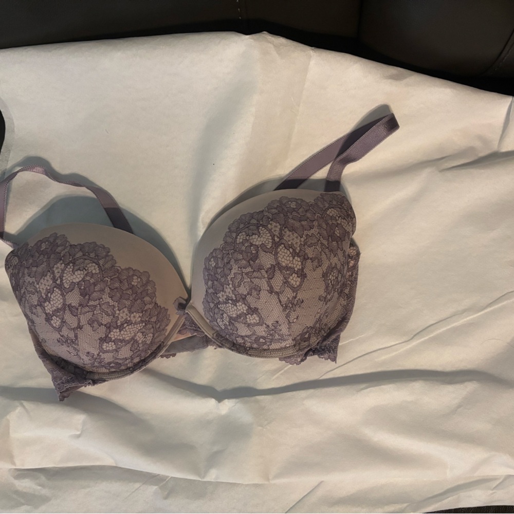 Lace Underwire Bra in Lavender